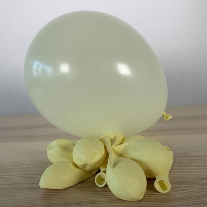 Festivitre Ballons Ivoire 30cm Gonfles 750x750 1